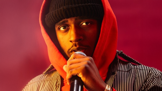 R&B singer rapper singing to rnb type beats